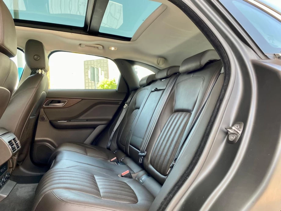 JAGUAR F-Pace 2.0L i4D AWD Automatico Prestige