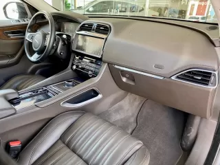 JAGUAR F-Pace 2.0L i4D AWD Automatico Prestige