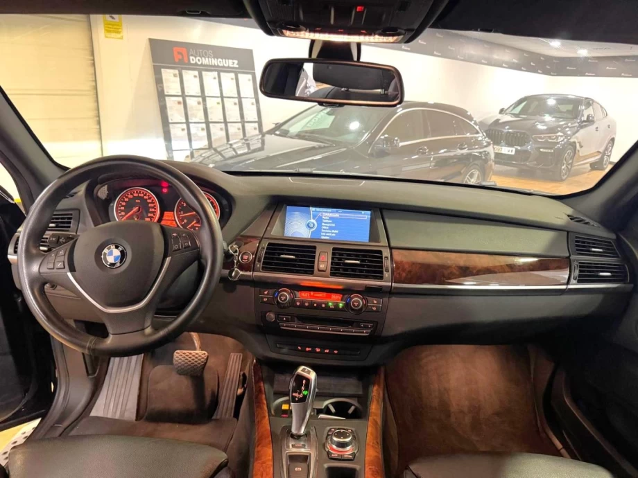 BMW X5 xDRIVE50i