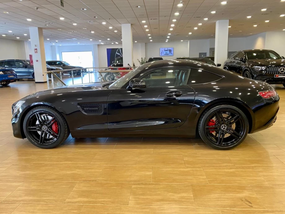 MERCEDES AMG GT
