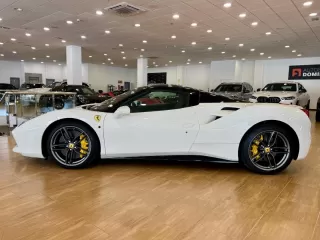 FERRARI 488 Spider DCT