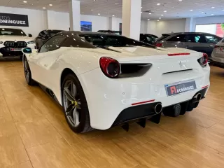 FERRARI 488 Spider DCT