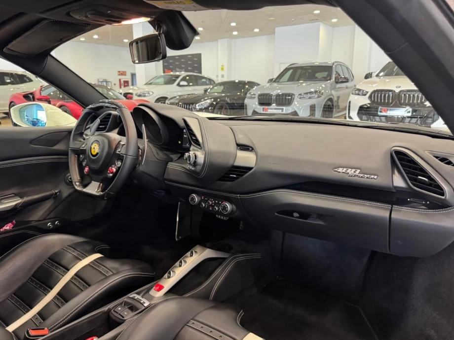 FERRARI 488 Spider DCT