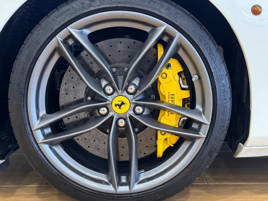 FERRARI 488 Spider DCT