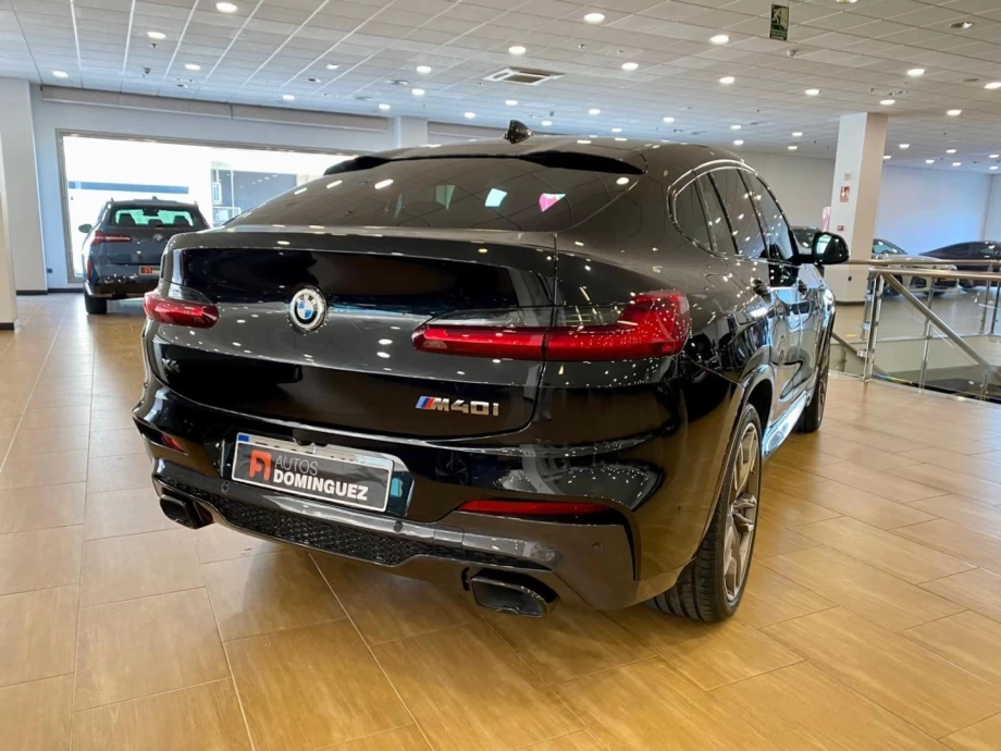 BMW X4 M40i