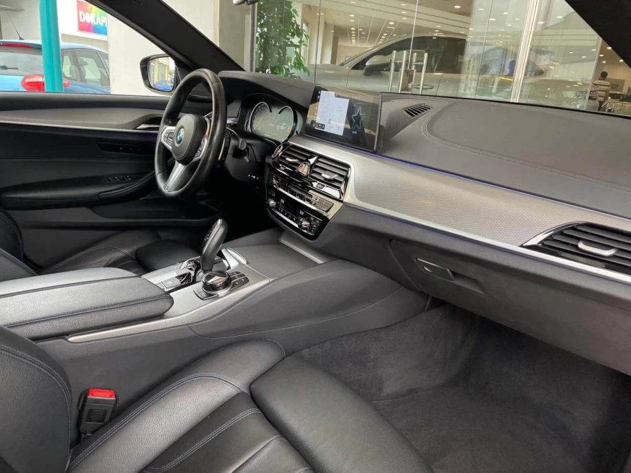 BMW Serie 5 M550i xDrive