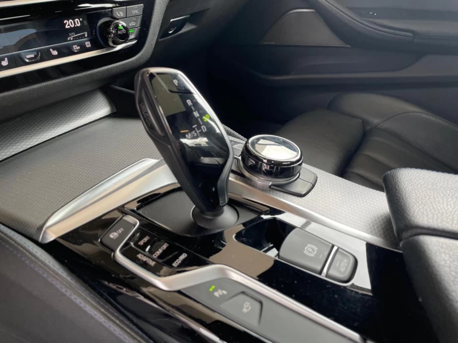 BMW Serie 5 M550i xDrive