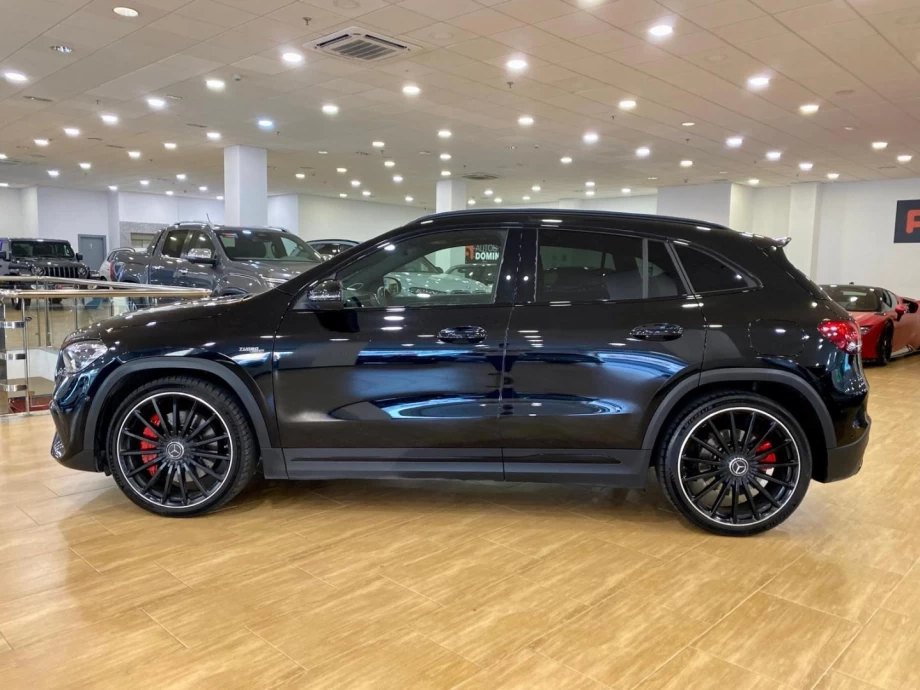 MERCEDES-BENZ GLA MercedesAMG GLA 45 S 4MATIC