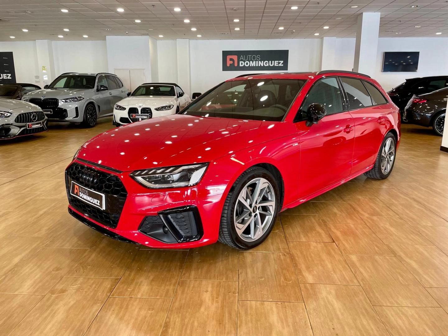 AUDI A4 Avant S line 35 TDI 120kW S tronic