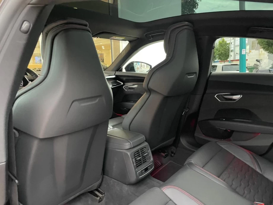 AUDI e-tron GT 60 quattro 350kw 476cv