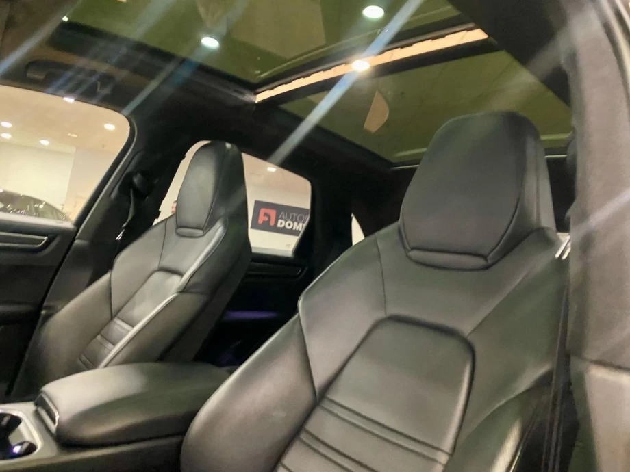 PORSCHE Cayenne Turbo