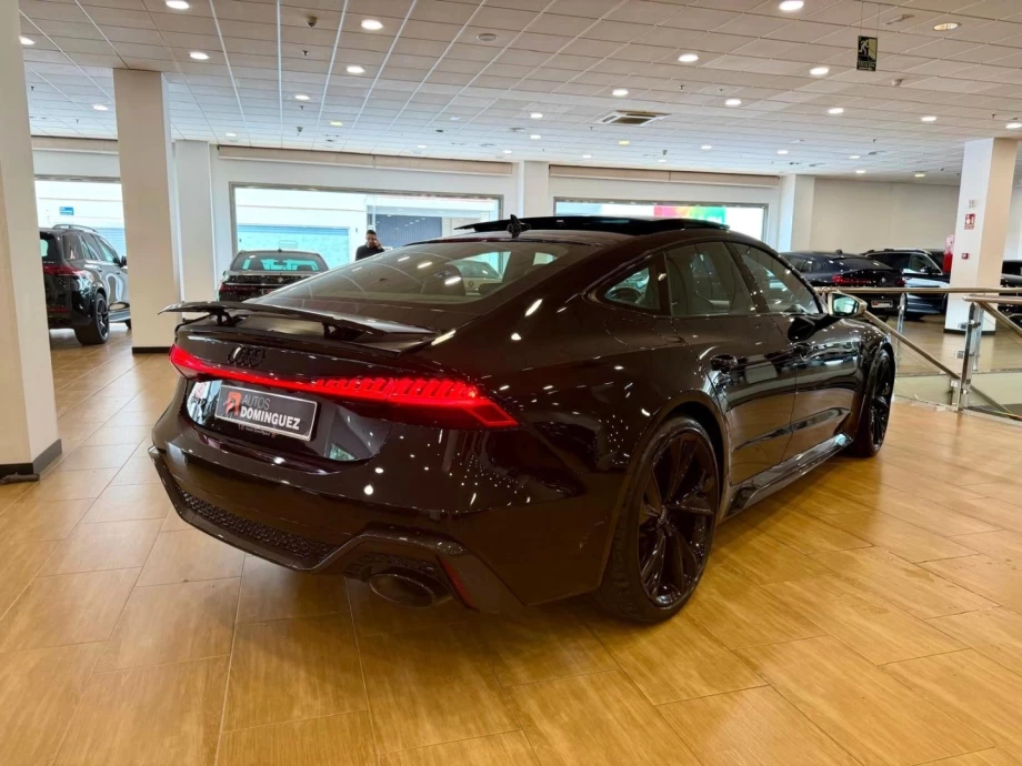 *AUDI A7 SPORTBACK RS7 600 CV
