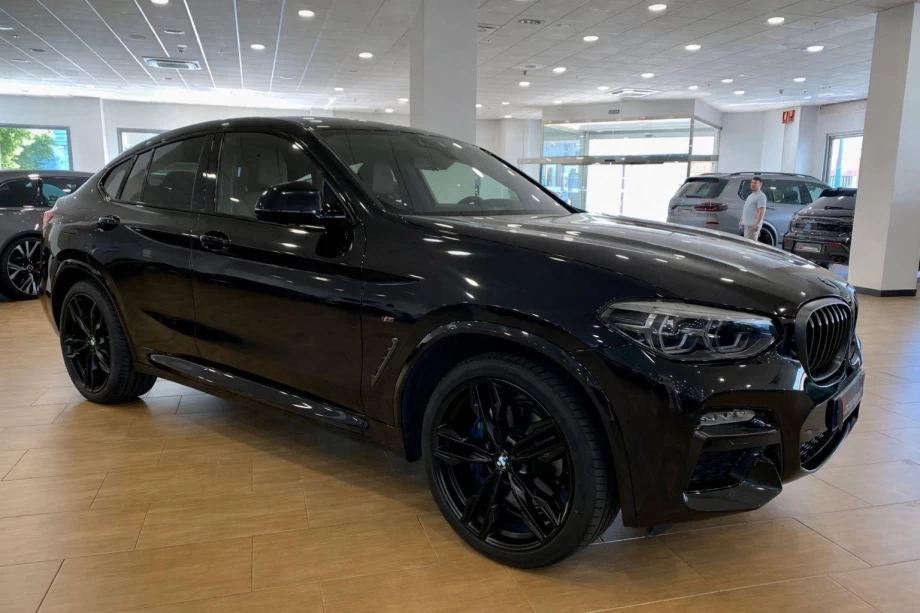 BMW X4 M40i