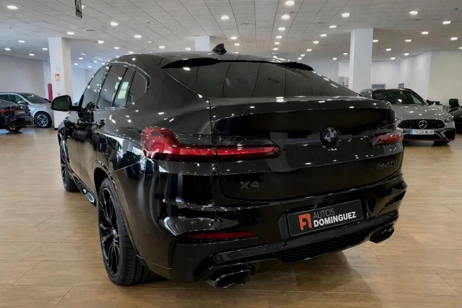 BMW X4 M40i