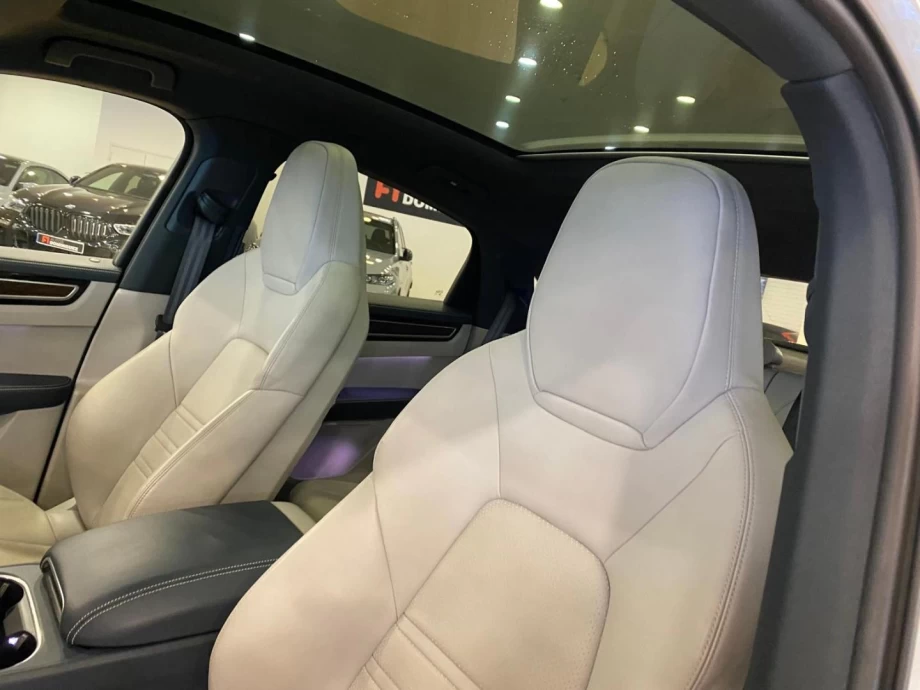 PORSCHE Cayenne Coupé