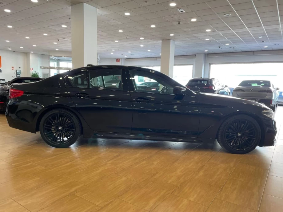 BMW Serie 5 M550i xDrive