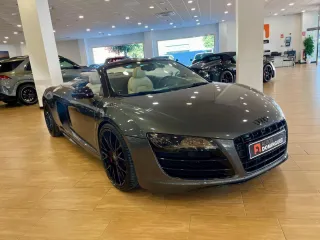 AUDI R8 Spyder 5.2 FSI V10 quattro