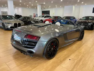 AUDI R8 Spyder 5.2 FSI V10 quattro