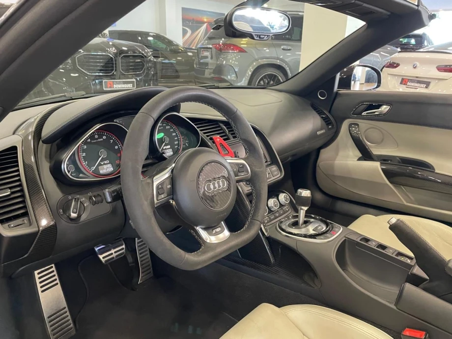 AUDI R8 Spyder 5.2 FSI V10 quattro