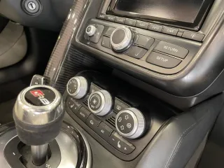 AUDI R8 Spyder 5.2 FSI V10 quattro