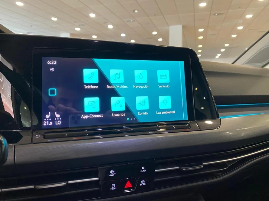 VOLKSWAGEN Golf Style 1.5 eTSI 110kW 150CV DSG