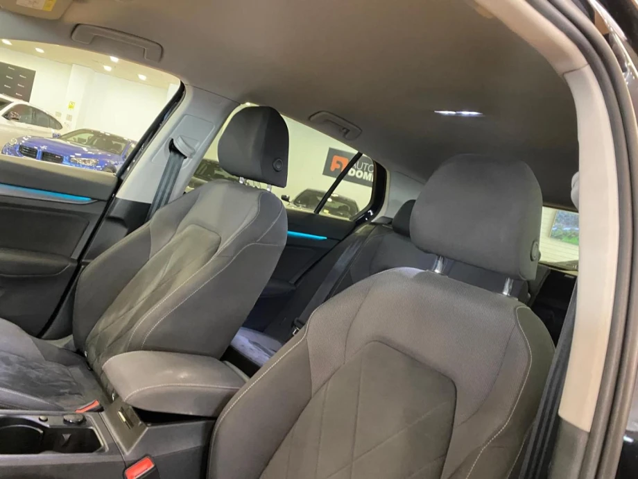 VOLKSWAGEN Golf Style 1.5 eTSI 110kW 150CV DSG