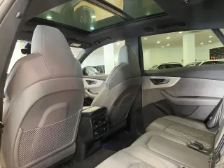 AUDI Q8 S line 55 TFSI 250kW quattro tiptronic