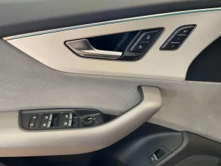 AUDI Q8 S line 55 TFSI 250kW quattro tiptronic