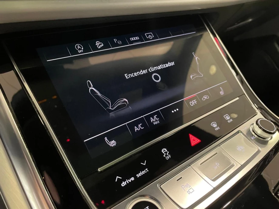 AUDI Q8 S line 55 TFSI 250kW quattro tiptronic