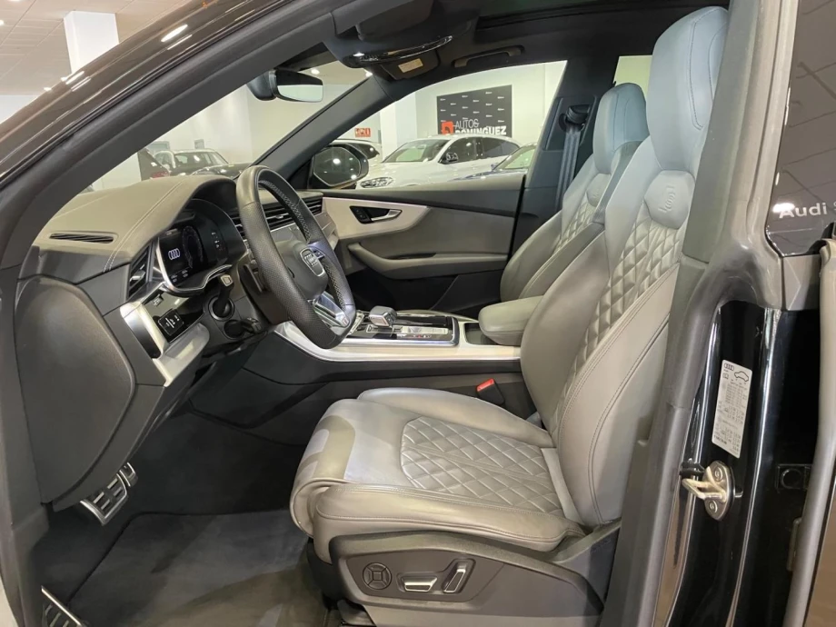 AUDI Q8 S line 55 TFSI 250kW quattro tiptronic