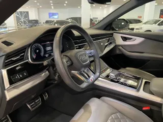 AUDI Q8 S line 55 TFSI 250kW quattro tiptronic