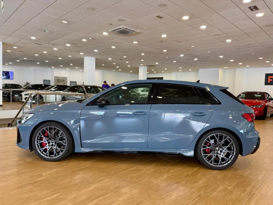 AUDI A3 RS3 Sportback TFSI 294kW quattro S tron