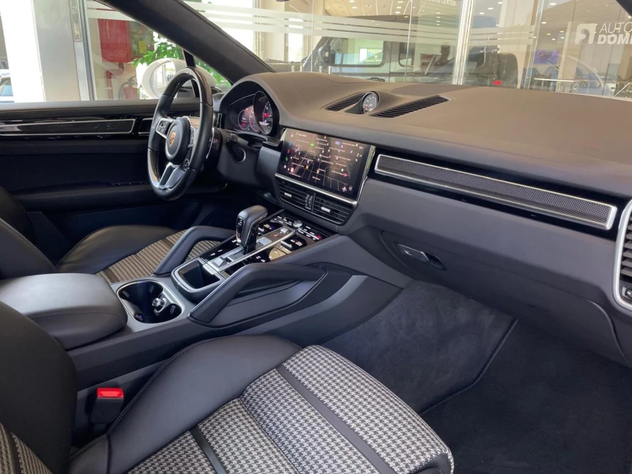 PORSCHE Cayenne Coupé GTS PACK CARBONO