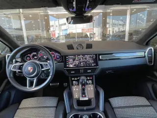 PORSCHE Cayenne Coupé GTS PACK CARBONO