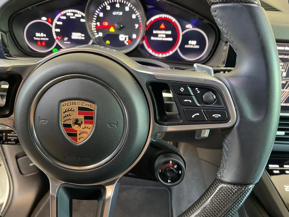 PORSCHE Cayenne Coupé GTS PACK CARBONO