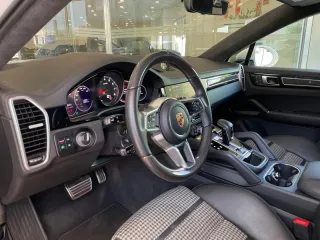PORSCHE Cayenne Coupé GTS PACK CARBONO