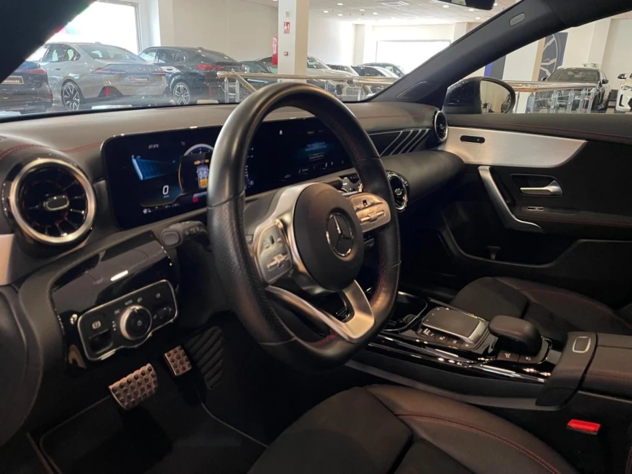 MERCEDES-BENZ CLA CLA MercedesAMG 35 4Matic Shooting Bra