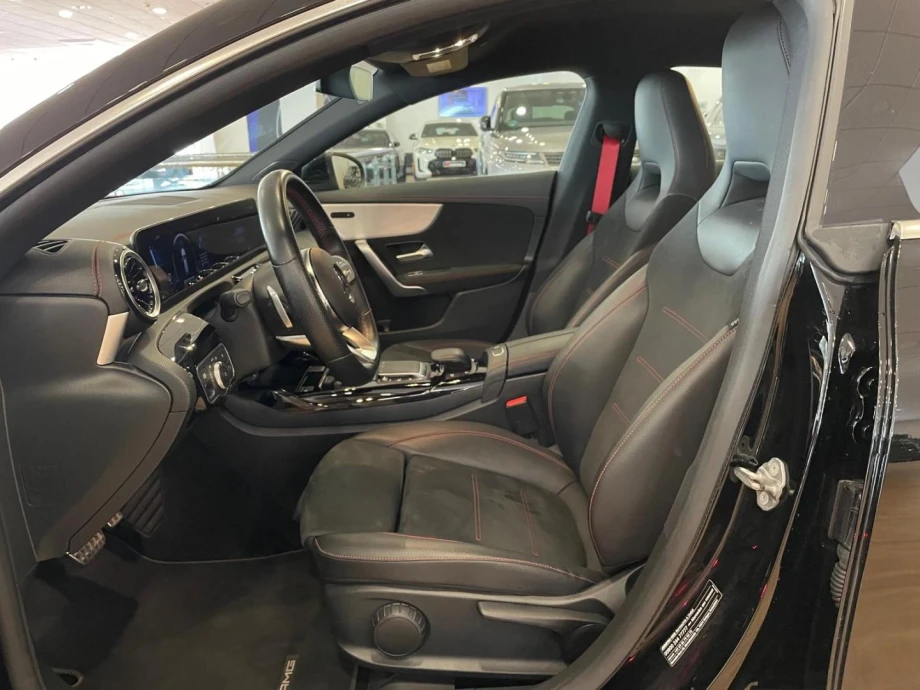 MERCEDES-BENZ CLA CLA MercedesAMG 35 4Matic Shooting Bra