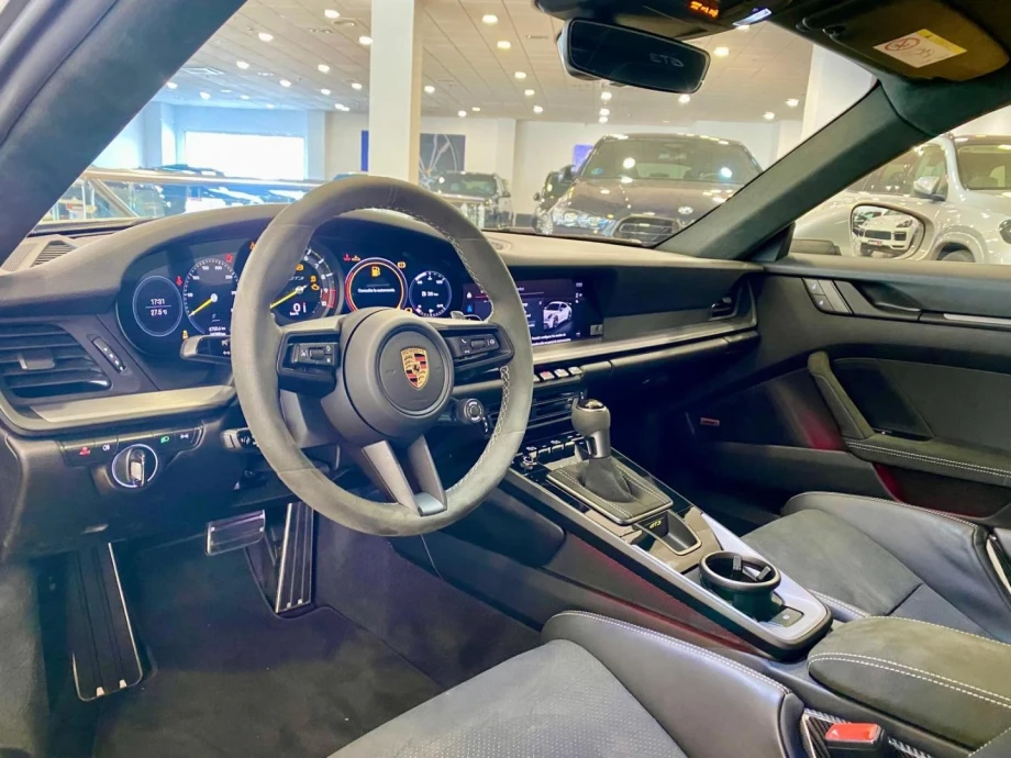 PORSCHE 911 GT3