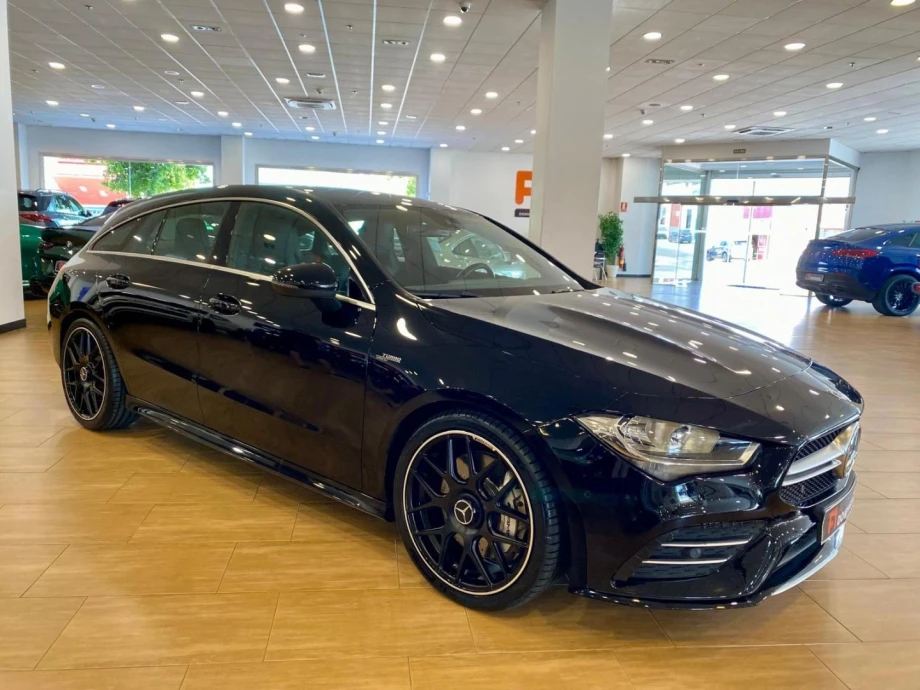 MERCEDES-BENZ CLA CLA MercedesAMG 35 4Matic Shooting Bra