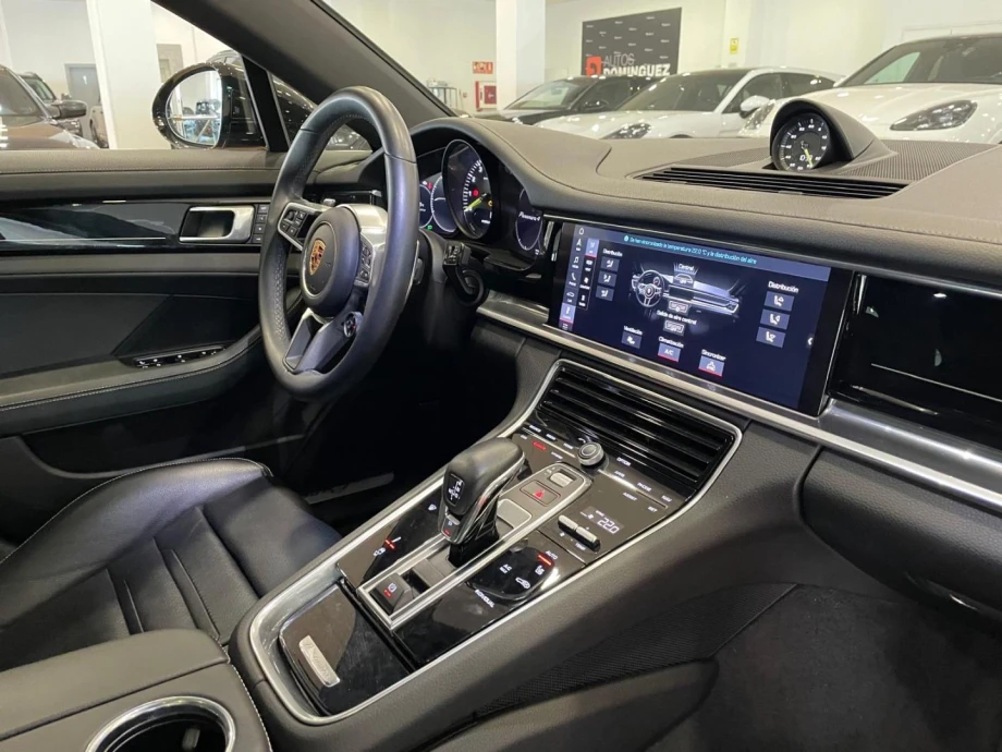 PORSCHE Panamera 10 Anniversary