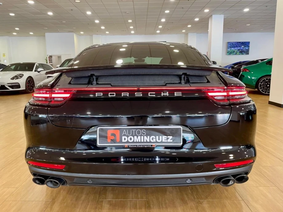 PORSCHE Panamera 10 Anniversary