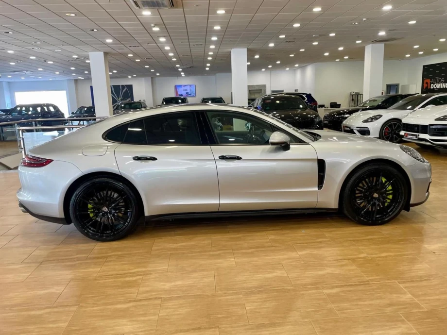 PORSCHE Panamera 4 E-Hybrid
