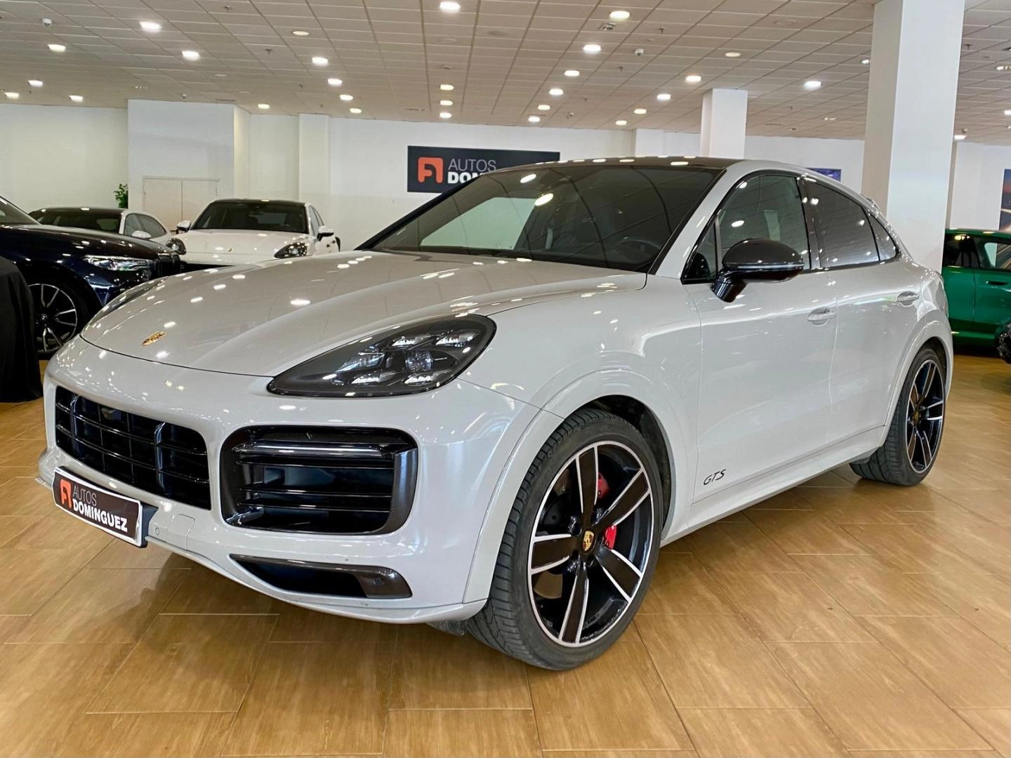 PORSCHE Cayenne Coupé GTS