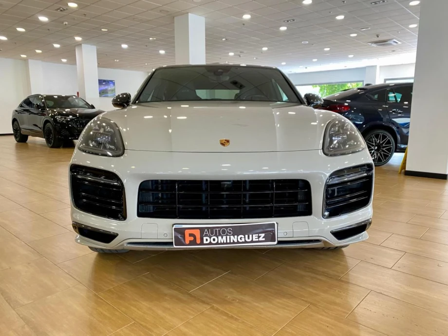 PORSCHE Cayenne Coupé GTS