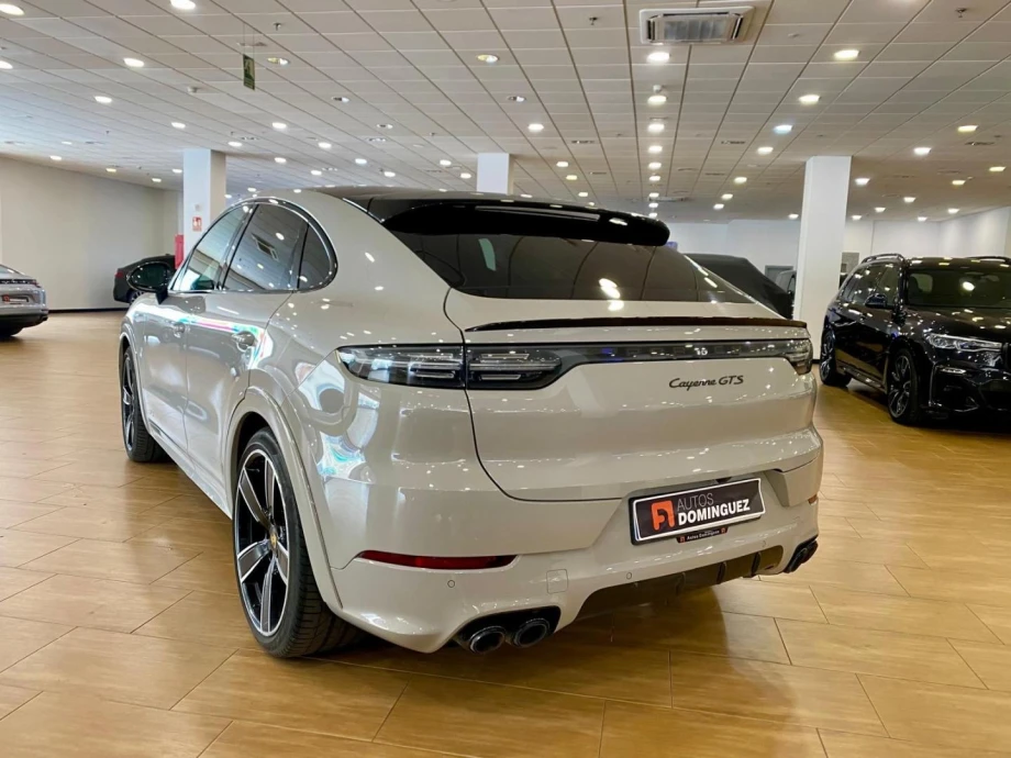 PORSCHE Cayenne Coupé GTS