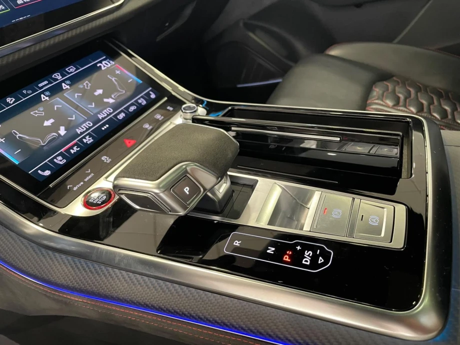 AUDI Q8 RS Q8 performance 471kW quattro tiptron