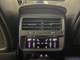 AUDI Q8 RS Q8 performance 471kW quattro tiptron