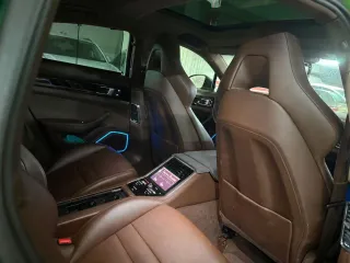PORSCHE Panamera 4 EHybrid 10 Years Edition